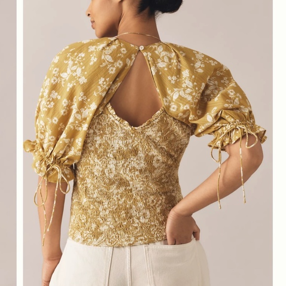 By Anthropologie Seersucker Smocked Puff-Sleeve Crop Top Chartreuse Size M NWT - Picture 3 of 11